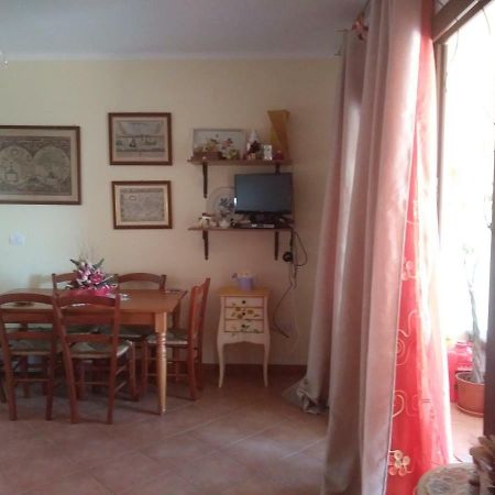Appartamento Borgo La Vigna Trinita d'Agultu e Vignola ภายนอก รูปภาพ