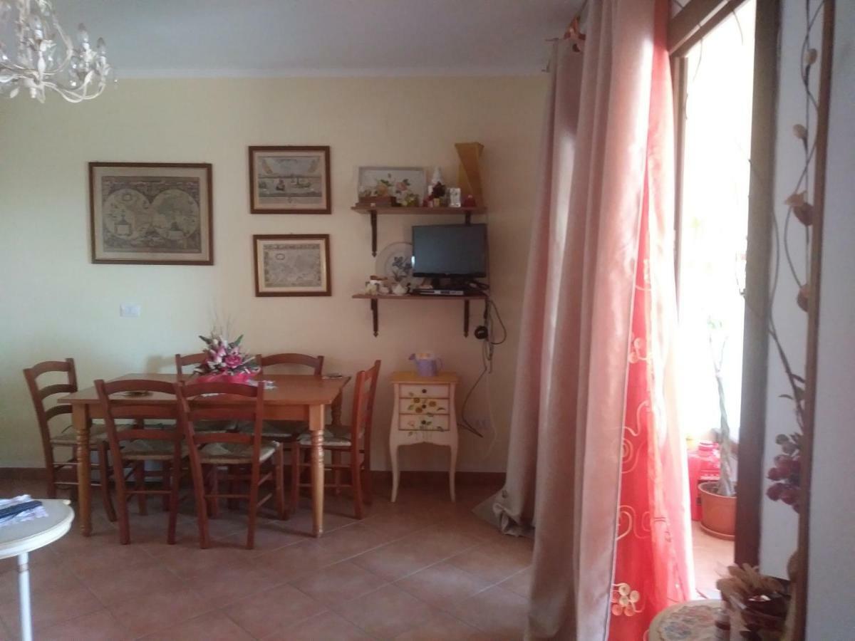 Appartamento Borgo La Vigna Trinita d'Agultu e Vignola ภายนอก รูปภาพ